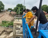 संभावित बाढ़ से निपटने की तैयारियों का जायजा, अपर जिलाधिकारी ने पम्पिंग स्टेशनों का किया निरीक्षण।