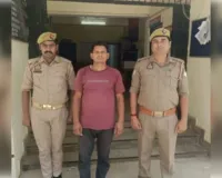 पुलिस ने दस्त के दौरान तमंचा सहित संदिग्ध पड़ा