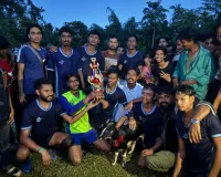 दक्षिण भैरबपुर फुटबॉल टूर्नामेंट को 2-0 गोल की मुकाबले में राइजिंग स्टार  ने अपनी नाम किया