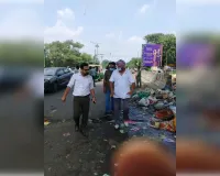 म्युनिसिपल कॉर्पोरेशन कमिश्नर ओजस्वी अलंकार ने चल रहे काम का इंस्पेक्शन किया