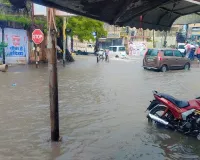 बरसात में शहर हुआ पानी-पानी, नगर निगम के सफाई दावों की खुली पोल