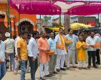 कावड़ियों का ब्लॉक प्रमुख प्रतिनिधि ने किया भव्य स्वागत।