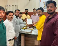 छुट्टा पशुओं की समस्या को लेकर सहयोग समिति ने उप जिलाधिकारी को ज्ञापन सौंपा