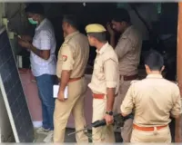 चोरों ने ग्राहक सेवा केंद्रों को बनायानिशाना