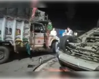 कलवारी चौराहे पर स्कॉर्पियो और पिकअप में भीषण भिड़ंत