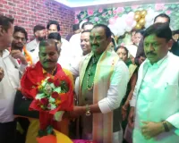 भाजपा महानगर अध्यक्ष संजय गुप्ता का जन्मदिन मनाया गया