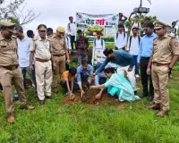 जिला गंगा समिति, सोनभद्र के तत्वावधान में नदी, जल एवं पर्यावरण संरक्षण विषयक कार्यशाला एवं वृक्षारोपण कार्यक्रम आयोजित