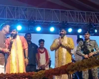 फुटहिया चौराहा पर भव्य कांवड़ महोत्सव: भोजपुरी सुपरस्टार पवन सिंह को देखने उमड़ा जनसैलाब