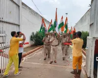 जिला कारागार में निकली तिरंगा यात्रा, बंदियों ने पुष्पवर्षा कर किया स्वागत