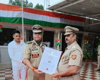 स्वतंत्रता दिवस के अवसर पर सोनभद्र पुलिस के 09 पुलिसकर्मियों को पुलिस महानिदेशक का प्रशंसा चिह्न से किया गया सम्मानित