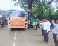 सीडीओ ने पान उत्पादक कृषकों के दल को हरी झण्डी दिखाकर किया रवाना