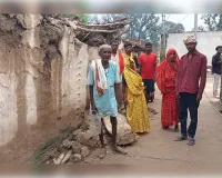 दीवार गिरने से महिला की दर्दनाक मौत, जिला अस्पताल पहुंचते ही डॉक्टरों ने किया मृत घोषित