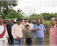 सिरसोती में जलभराव से ग्रामीण परेशान, तहसीलदार ने किया मौके का निरीक्षण