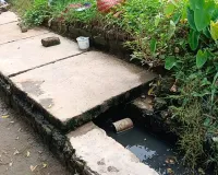 चांदपुर पंचायत के वार्ड 11 में जलजमाव से ग्रामीण परेशान