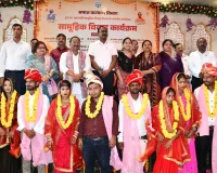 मुख्यमंत्री सामूहिक विवाह योजना के तहत 122 जोड़ों ने थामा एक-दूजे का हाथ