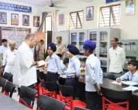 डीएम ने जवाहर नवोदय, जय प्रकाश नारायण सर्वाेदय विद्यालय व बृहद संरक्षण गौशाला का किया निरीक्षण