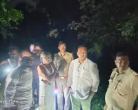 धसड़ा राजा में जलनिकासी की समस्या पर प्रशासन गंभीर, एसडीएम व थाना अध्यक्ष ने पूरी टीम के साथ पहुंचकर किया स्थलीय निरीक्षण