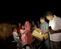 बाढ़ प्रभावित ग्राम बेलवनिया में चिकित्सा शिविर लगाकर वितरित की गई आवश्यक दवाएं