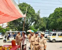 छपेड़ा पुलिया पर यातायात पुलिस का चला अभियान, अवैध अतिक्रमण हटाया