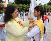 विद्यार्थियों को अनुशासन और राष्ट्रसेवा का दिया संदेश