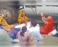 कानपुर में जारी रफ्तार का कहर, मां और दुधमुही बच्ची की मौत