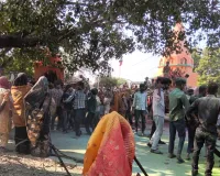 मां की विदाई पर नम हुई आंखें, गूंजे जयकारे, सिधौल में तालाब में हुआ बिसर्जन