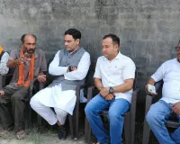 मृतक सूरज कोरंगा के घर पहुंचे कैबिनेट मंत्री सौरभ बहुगुणा, परिजनों को बंधाया ढांढस