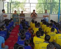 सुरक्षित बचपन अभियान के तहत स्कूली बच्चों को किया जागरूक