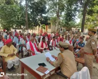 नवरात्रि-दशहरा को लेकर ग्राम प्रहरियों की बैठक