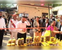 जनपद न्यायाधीश ने न्यायालय परिसर में प्री मेगा जागरूकता शिविर का किया उद्घाटन 