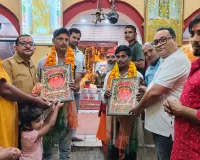 ऑपरेशन सिंदूर की तर्ज पर बनाने वाले कारीगरों व लाइट के कारीगरों का हनुमान मंदिर समिति ने किया सम्मानित