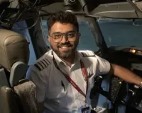 174 यात्रियों की जिंदगी बचाने वाले कैप्टन स्मित मछार की कहानी, आसमान में दिखाया साहस तो जमीन पर भी दिल जीतती है उनकी दरियादिली