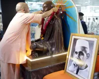 ग्राम स्वराज सिर्फ राजनीतिक नारा नहीं, आत्मनिर्भर गांवों की नींव: सीएम योगी