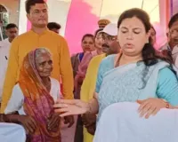 दुईजी देवी से मिलते ही भावुक हुईं पूर्व IAS दिव्या मित्तल, गले लगकर छलक पड़े आंसू; वायरल हुआ वीडियो