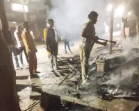इंदलपुर में चाय की दुकान में लगी आग, सामान जलकर राख