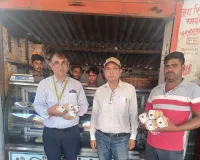 खाद्य सुरक्षा एवं औषधि प्रशासन विभाग की टीम ने किया छापेमारी , लिया डेयरियों से नमूना
