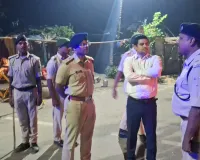 पिपरा बाजार में डीएम-एसपी का सघन सर्च ऑपरेशन, सुरक्षा व्यवस्था का लिया जायजा