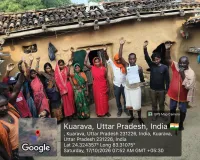 दलित महिला की जमीन हड़पने का आरोप, परिजनों ने किया प्रदर्शन
