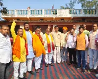 कोन में प्रभारी मंत्री हंसराज विश्वकर्मा का जोरदार स्वागत,  किया पार्टी  कार्यकर्ताओं  से जनसंवाद