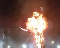 अनपरा तापीय परियोजना में धूमधाम से मनाया गया दशहरा, रावण दहन के साथ दिया बुराई पर अच्छाई की विजय का संदेश