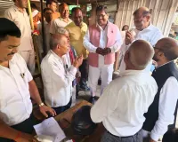 मोहनलालगंज तहसील में अधिवक्ताओं से मिले सांसद और पूर्व विधायक, कांती सिंह के लिए मांगे वोट