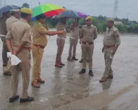 खनन बैरियर से बचने के लिए हाईवे पर खड़े किए ट्रक, 32 पर मुकदमा दर्ज