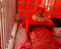 छाती पर कलश रख नौ दिन तक की माता की आराधना, घर लौटने के बाद 35 वर्षीय महिला की मौत