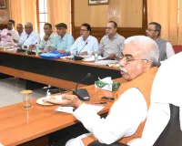 सरकारी अस्पतालों को बेडशीट, पिलो कवर और गॉज-बैंडेज उपलब्ध कराएंगे हथकरघा निगम व यूपिका