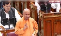 शिक्षामित्रों को 10 की जगह 18 हजार रुपये हर महीने मिलेंगे, अनुदेशकों को 17 हजार