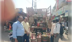 अवैध एलपीजी उपयोग व रिफिलिंग के विरुद्ध सघन कार्रवाई, चार ठिकानों पर छापेमारी; 44 सिलेंडर बरामद