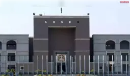 मतदाता सूची पर बड़ा फैसला: गुजरात हाईकोर्ट ने कहा— राज्य निर्वाचन आयोग नाम जोड़ने-हटाने का स्वतंत्र अधिकार नहीं रखता