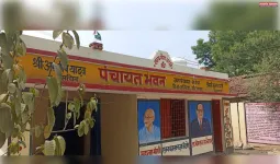 हलिया विकासखंड के मॉडल ग्राम पंचायतो के नाम पर सिर्फ कोरम पूरा किया गया है जमीन पर हकीकत कुछ नहीं है। 