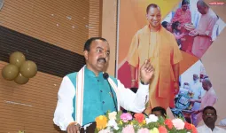 शिक्षक कैशलेस चिकित्सा योजना के शुभारम्भ कार्यक्रम में  डिप्टी सीएम मुख्य अतिथि के रूप में हुए सम्मिलित