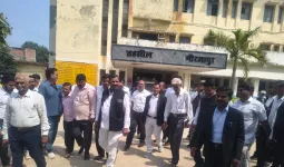 एसडीएम के कथित रवैये से नाराज अधिवक्ता लामबंद, तहसील में जमकर जताया विरोध